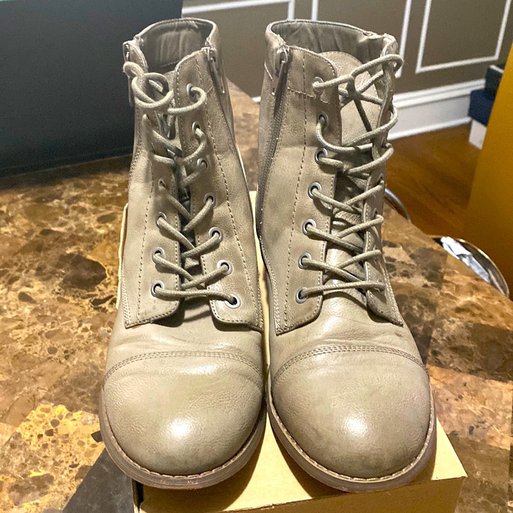Guess Tan Moto Combat Boots